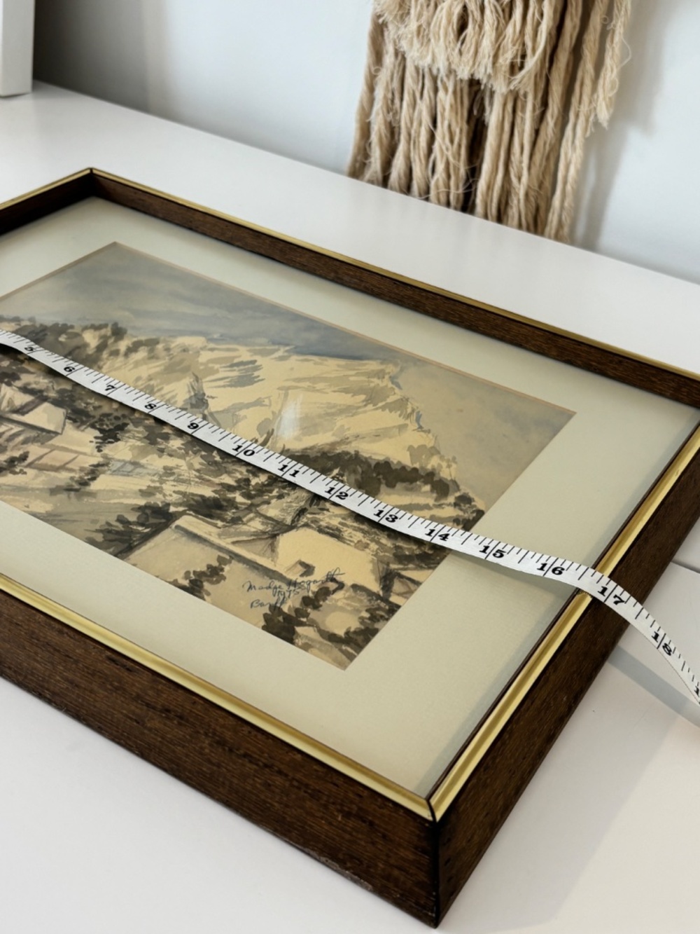 Vintage framed watercolour painting of Banff Canada signed Madge Hogarth 1975 - Picture 11 of 11